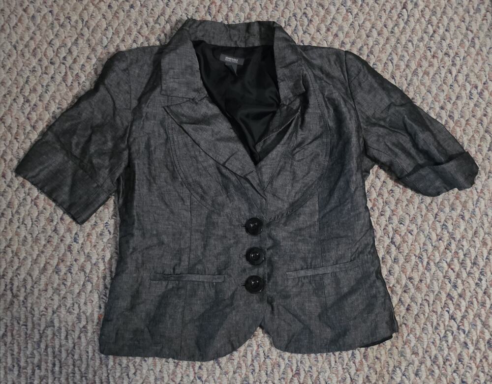 Kenneth Cole Reaction Gray Black Short Sleeved Blazer Womens Size 4 3 Button